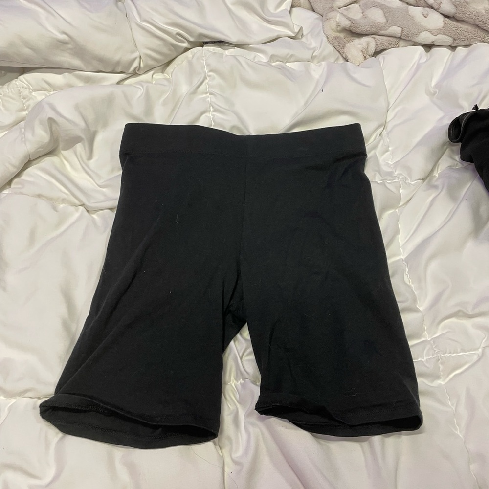Black forever 21 biker shorts